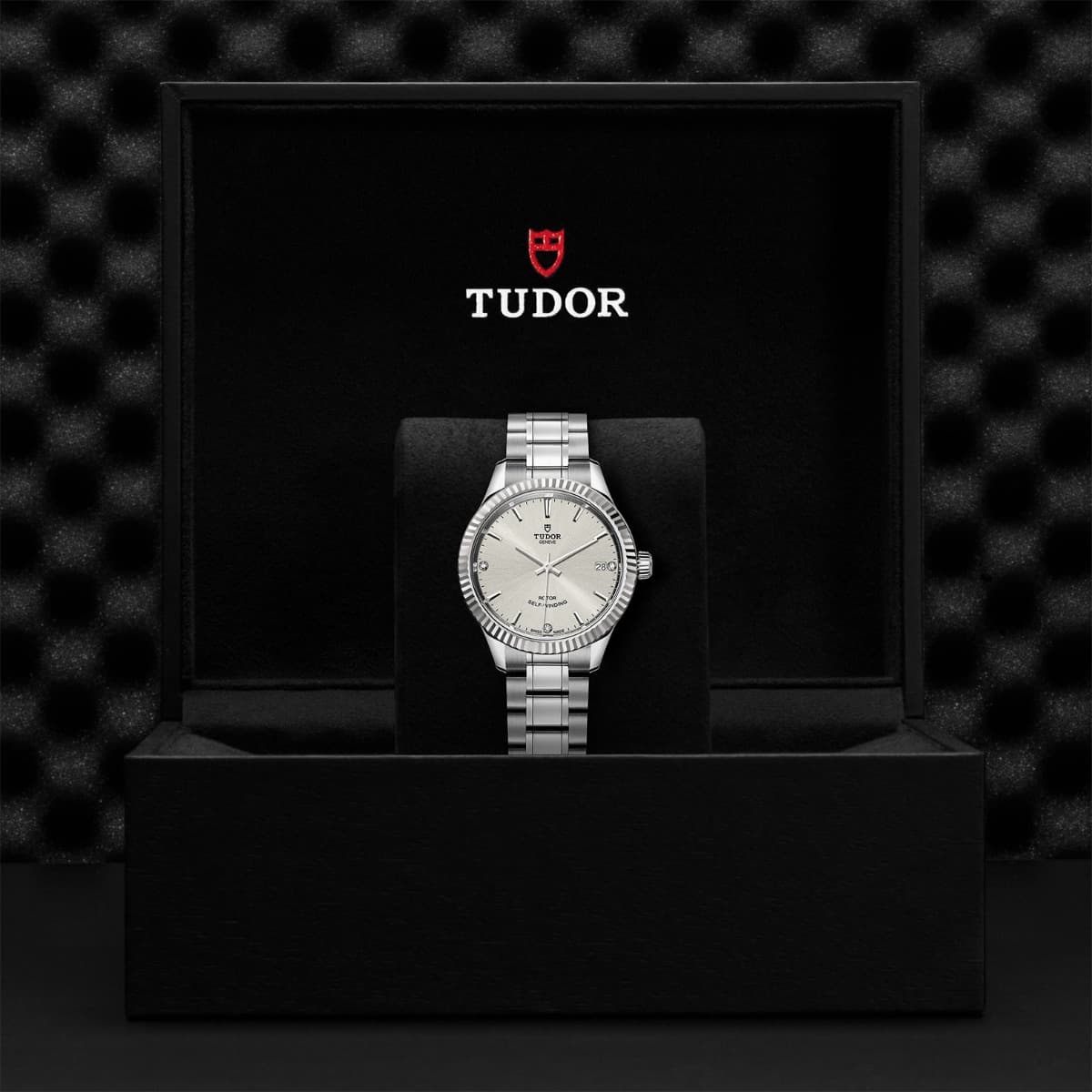 TUDOR Style 4
