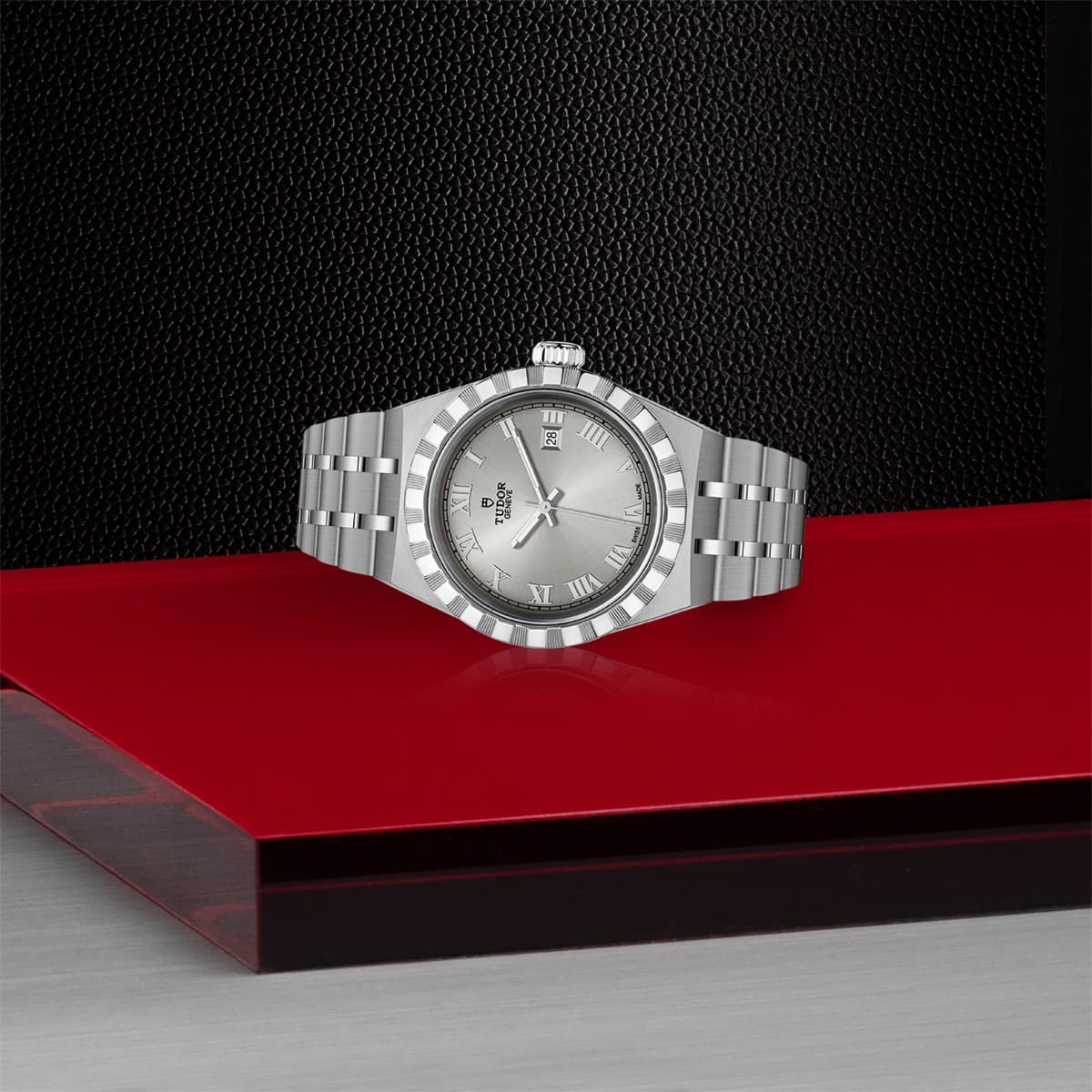 TUDOR Royal 3