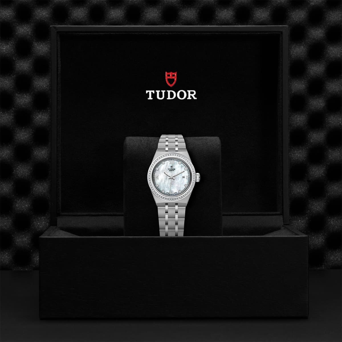 TUDOR Royal 4