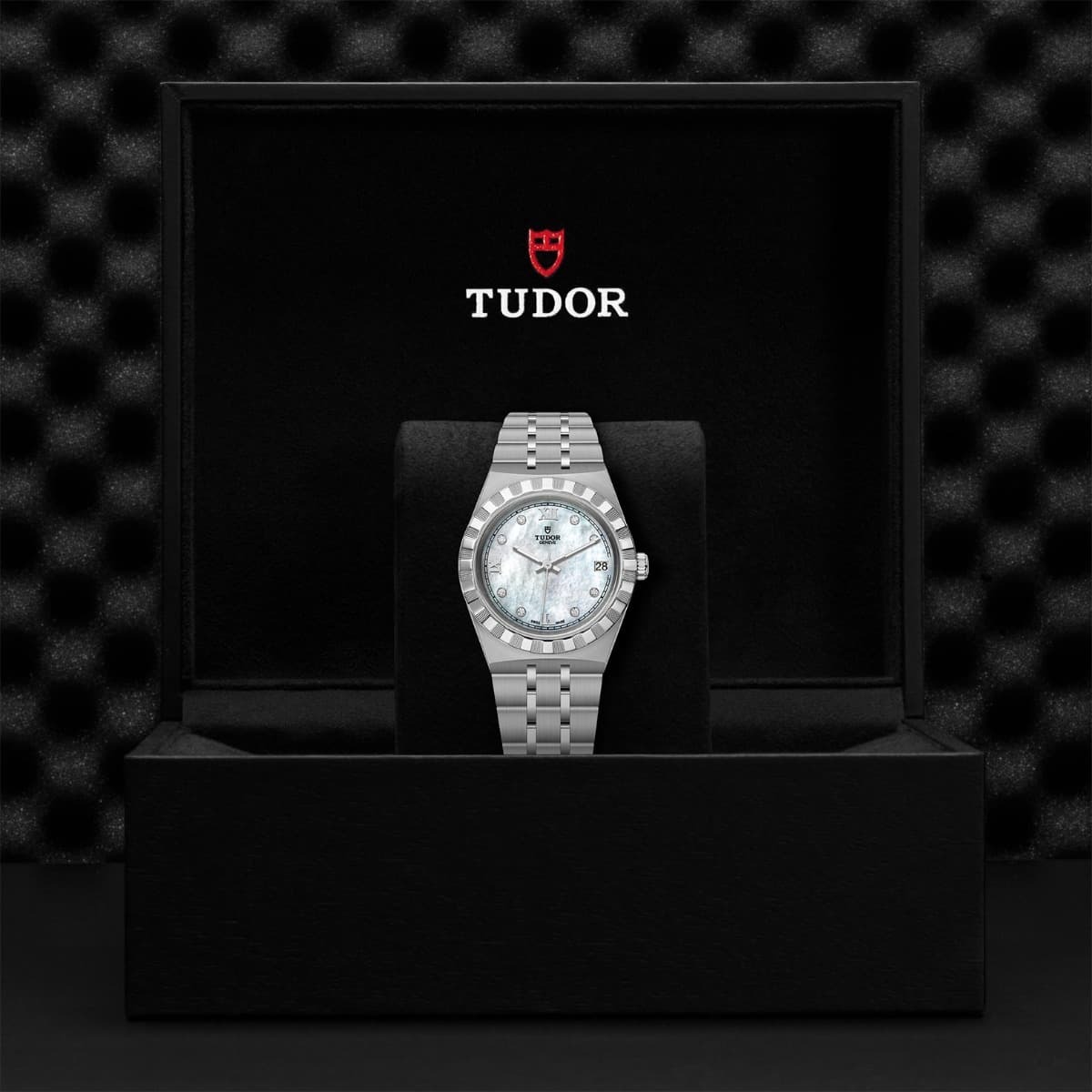 TUDOR Royal 4