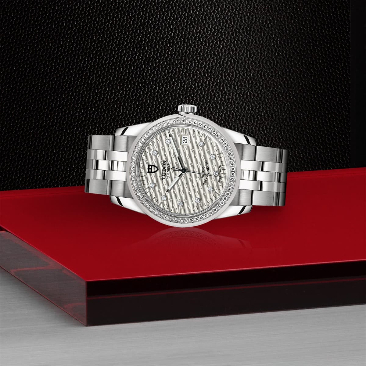 TUDOR Glamour Date 3