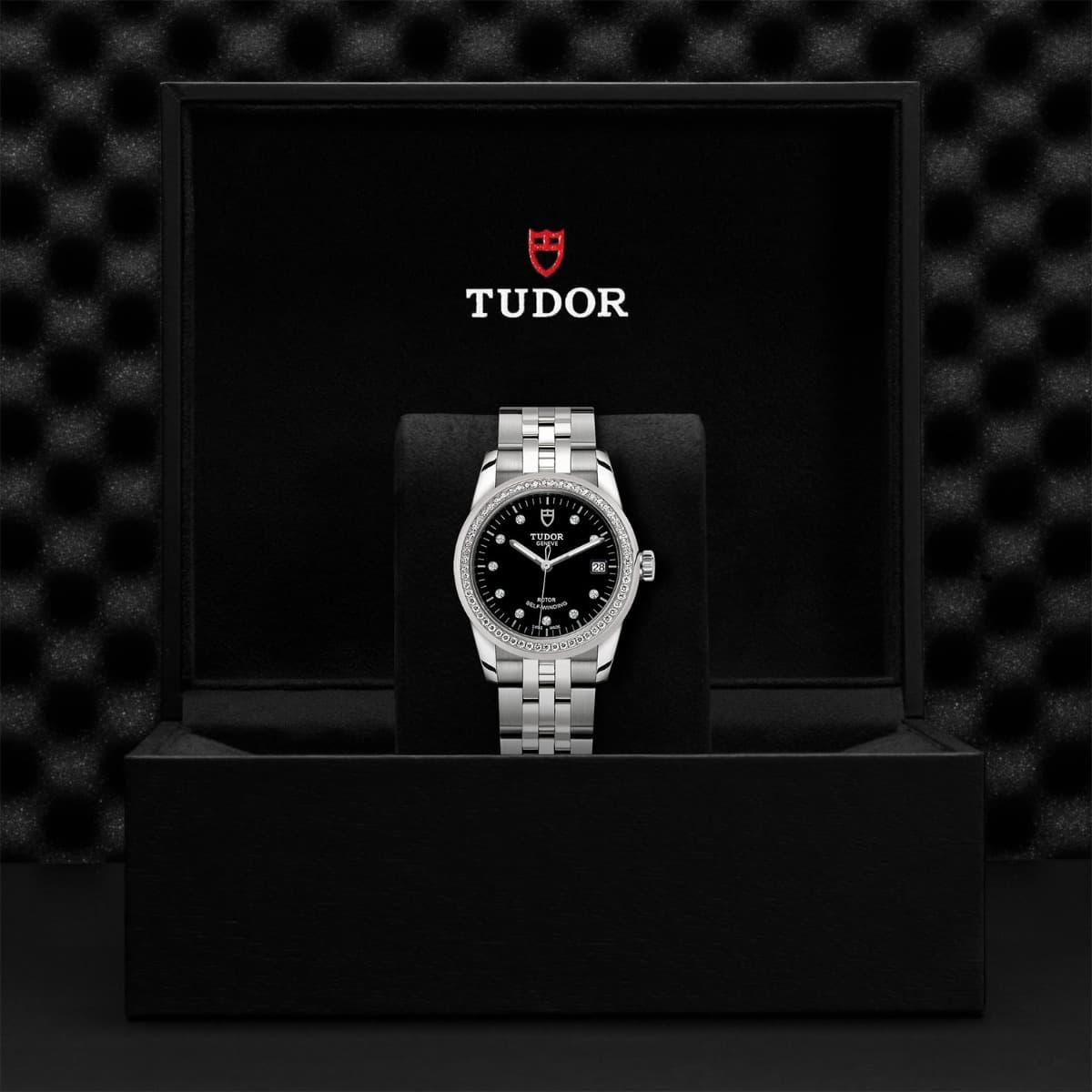 TUDOR Glamour Date 2