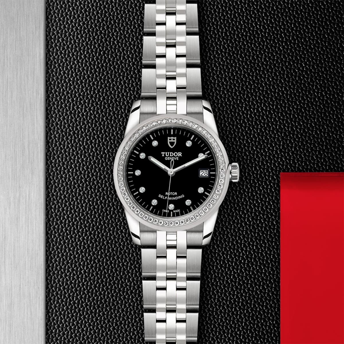 TUDOR Glamour Date 3