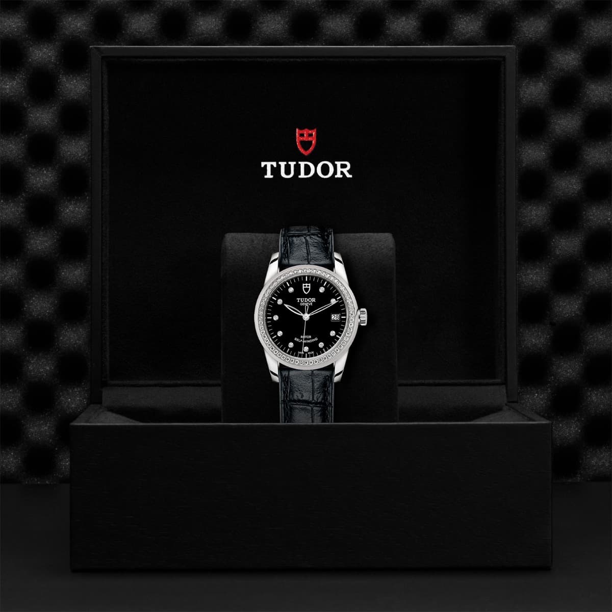TUDOR Glamour Date 2