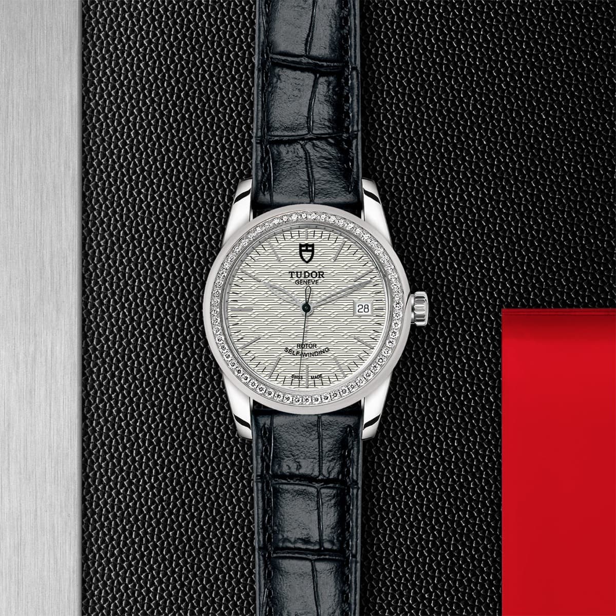 TUDOR Glamour Date 4