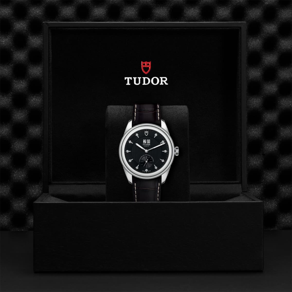 TUDOR Glamour Double Date 2