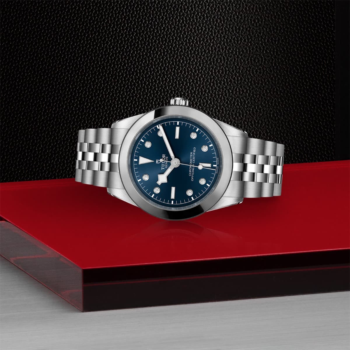 TUDOR Black Bay 39 3