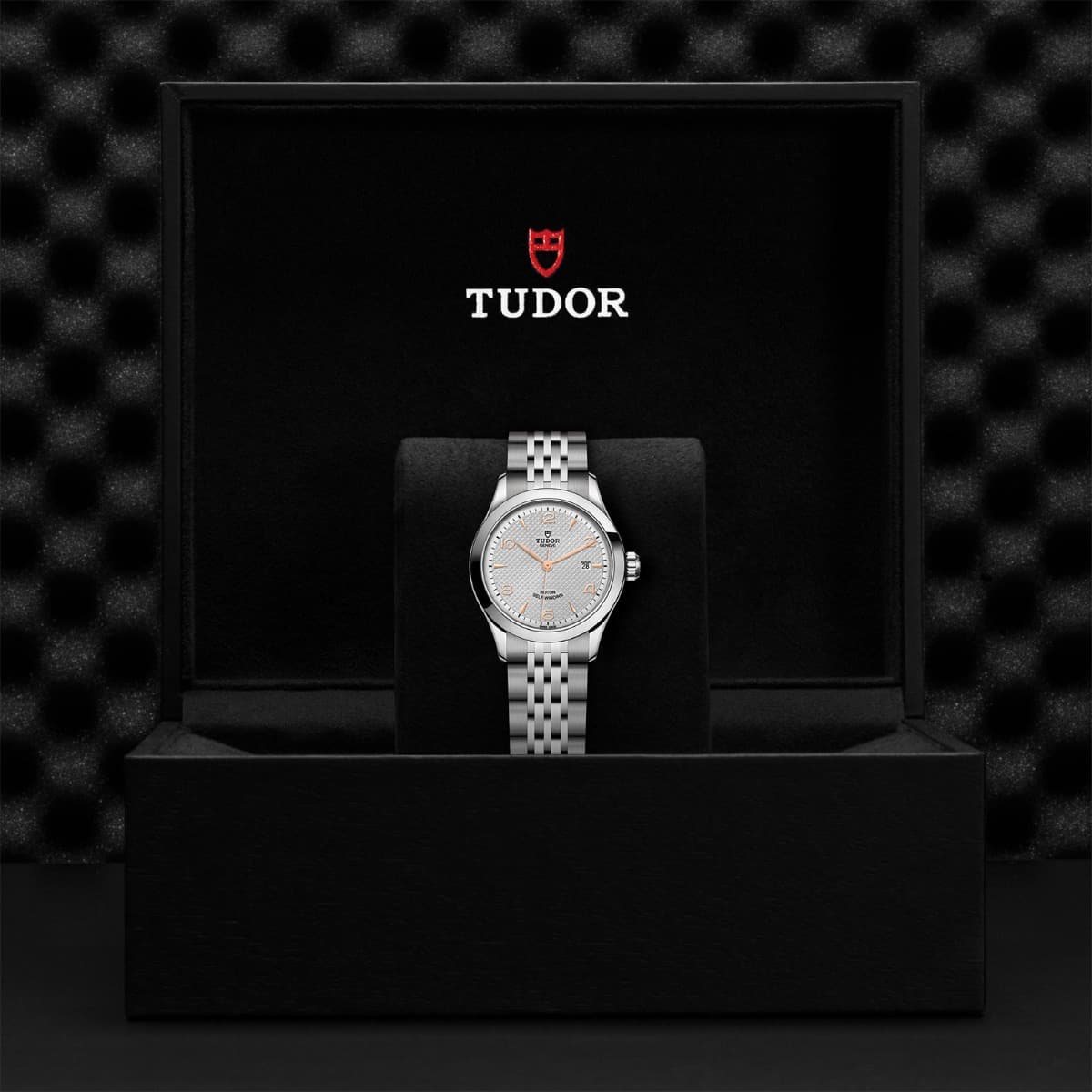 TUDOR 1926 2