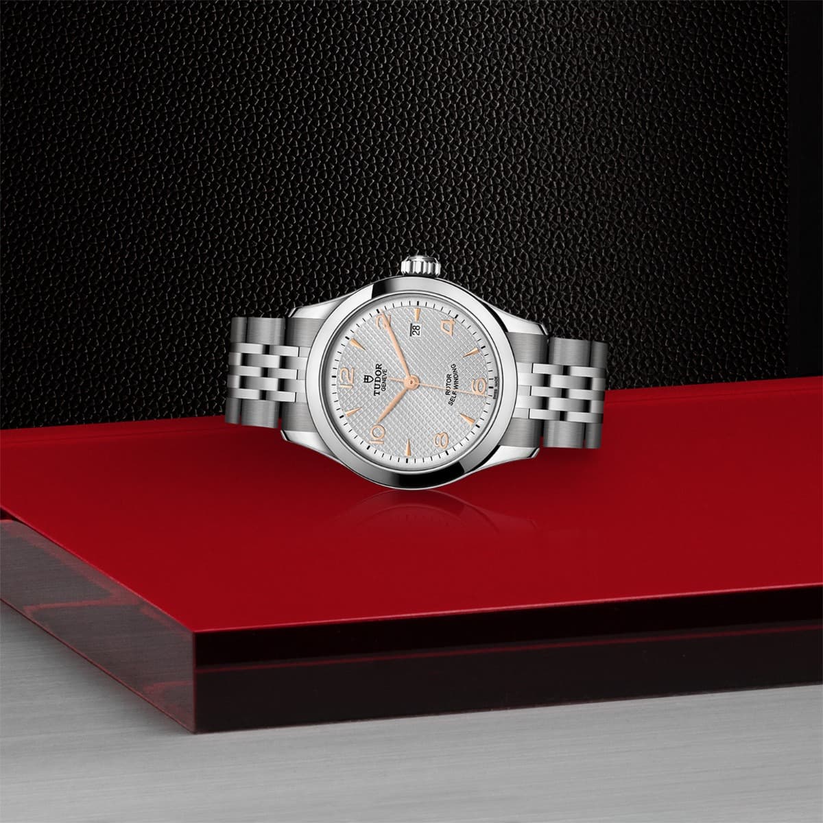 TUDOR 1926 3