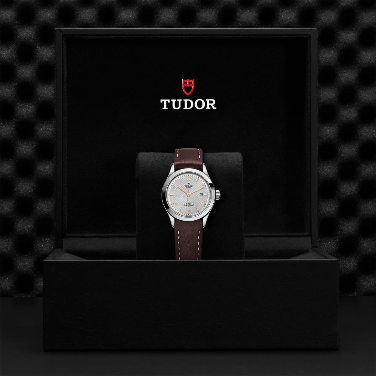 TUDOR 1926 2