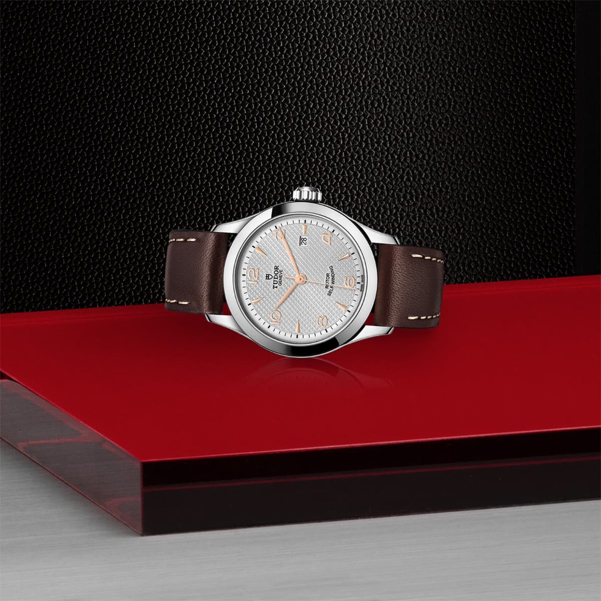 TUDOR 1926 3