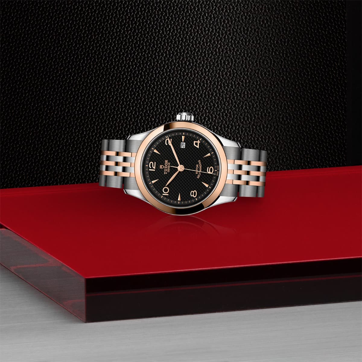 TUDOR 1926 3