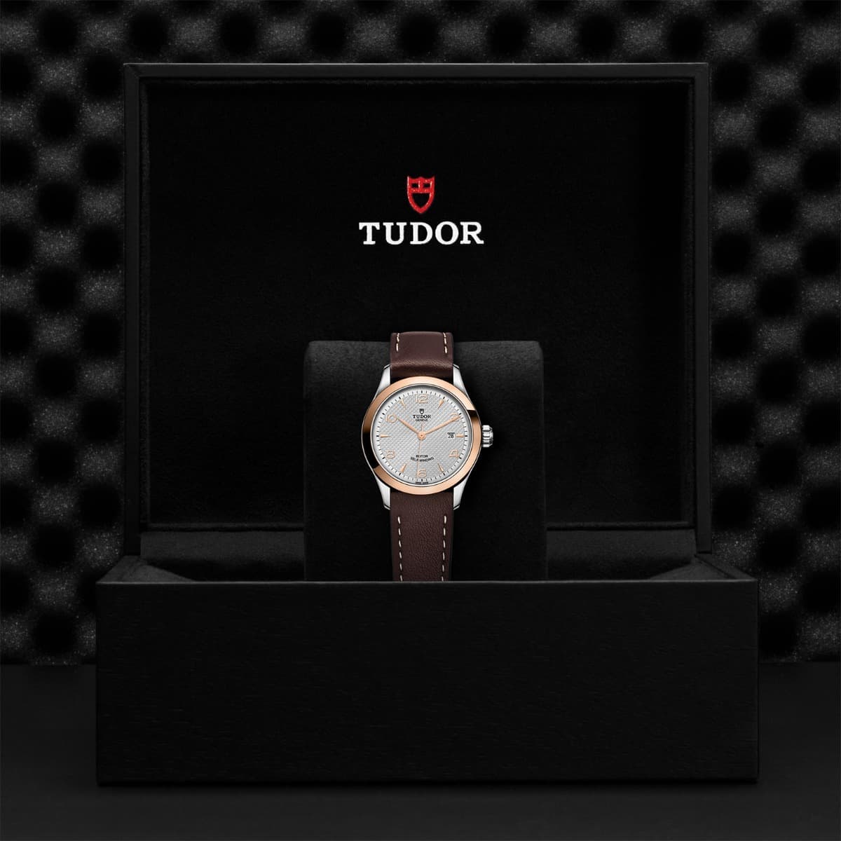 TUDOR 1926 2