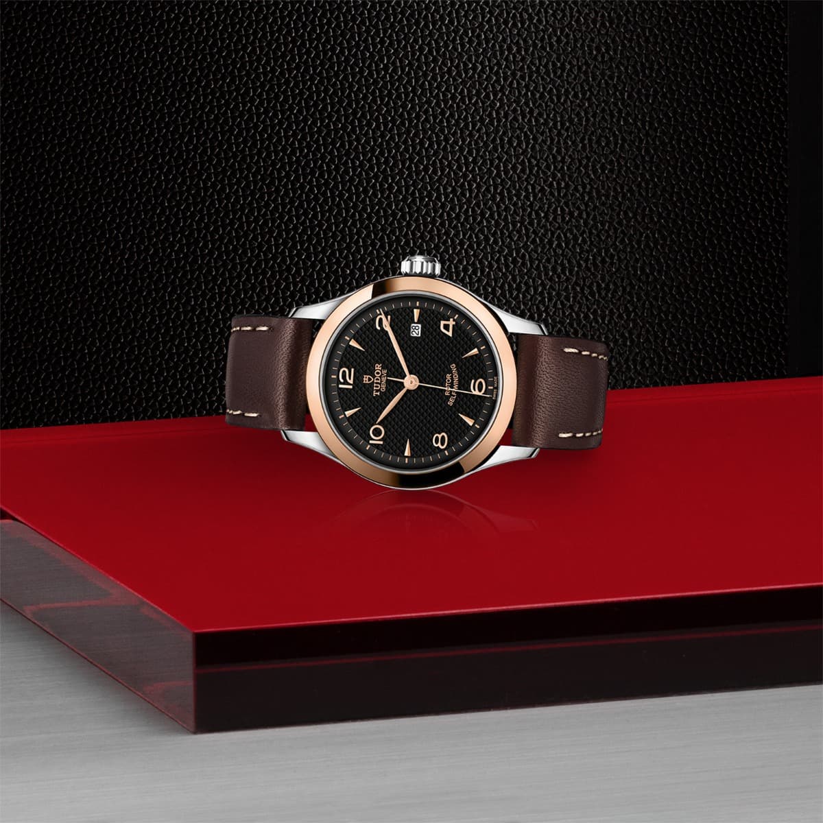 TUDOR 1926 3