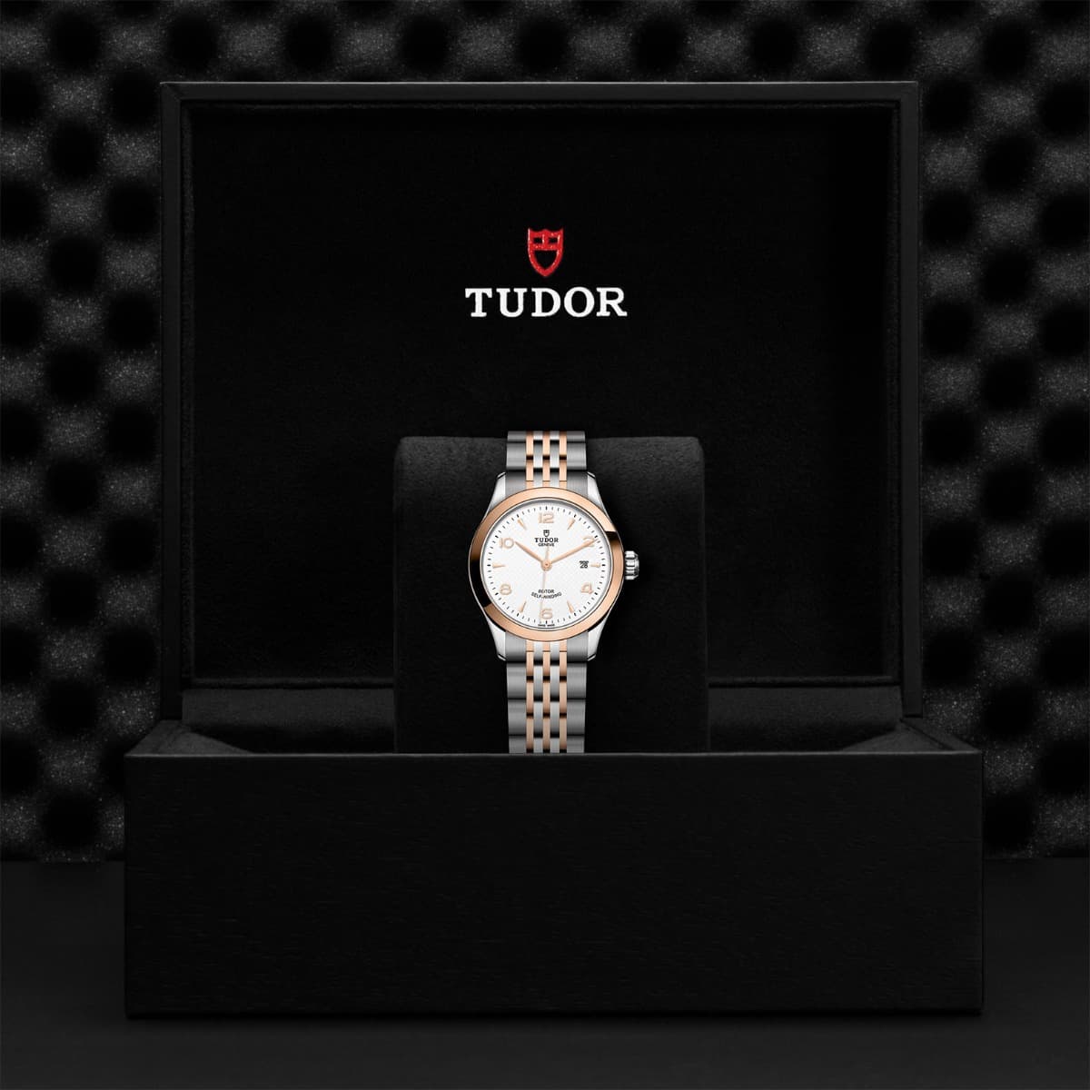 TUDOR 1926 2