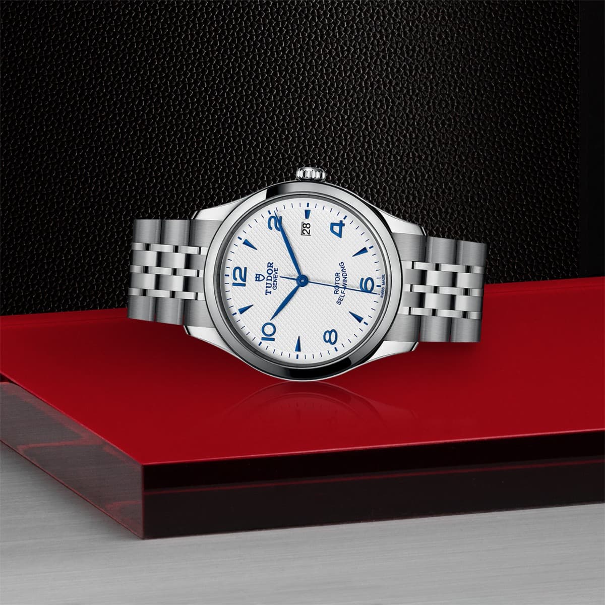 TUDOR 1926 3